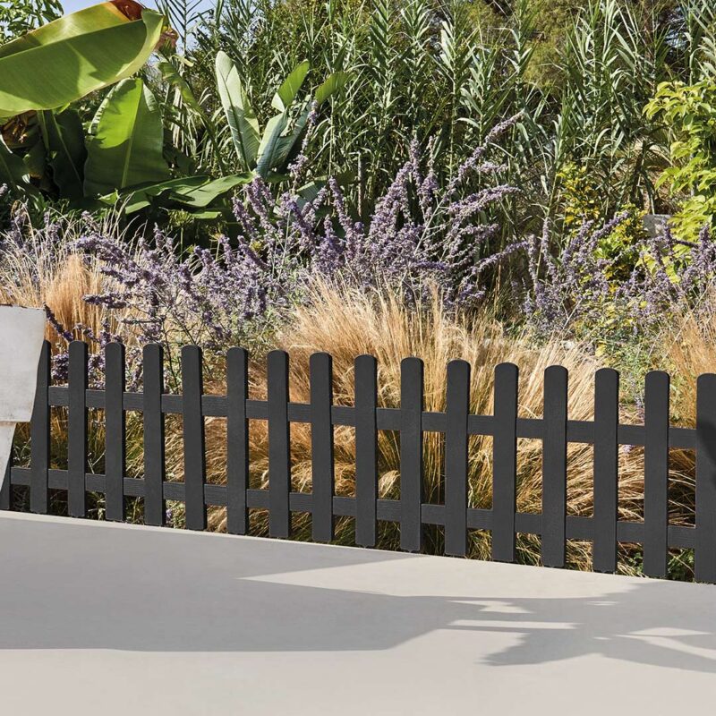 tumehall peenraääris,antratsiit aiaääris,Clickfence tumehall,modernne peenrapiire,hooldusvaba aiaääris